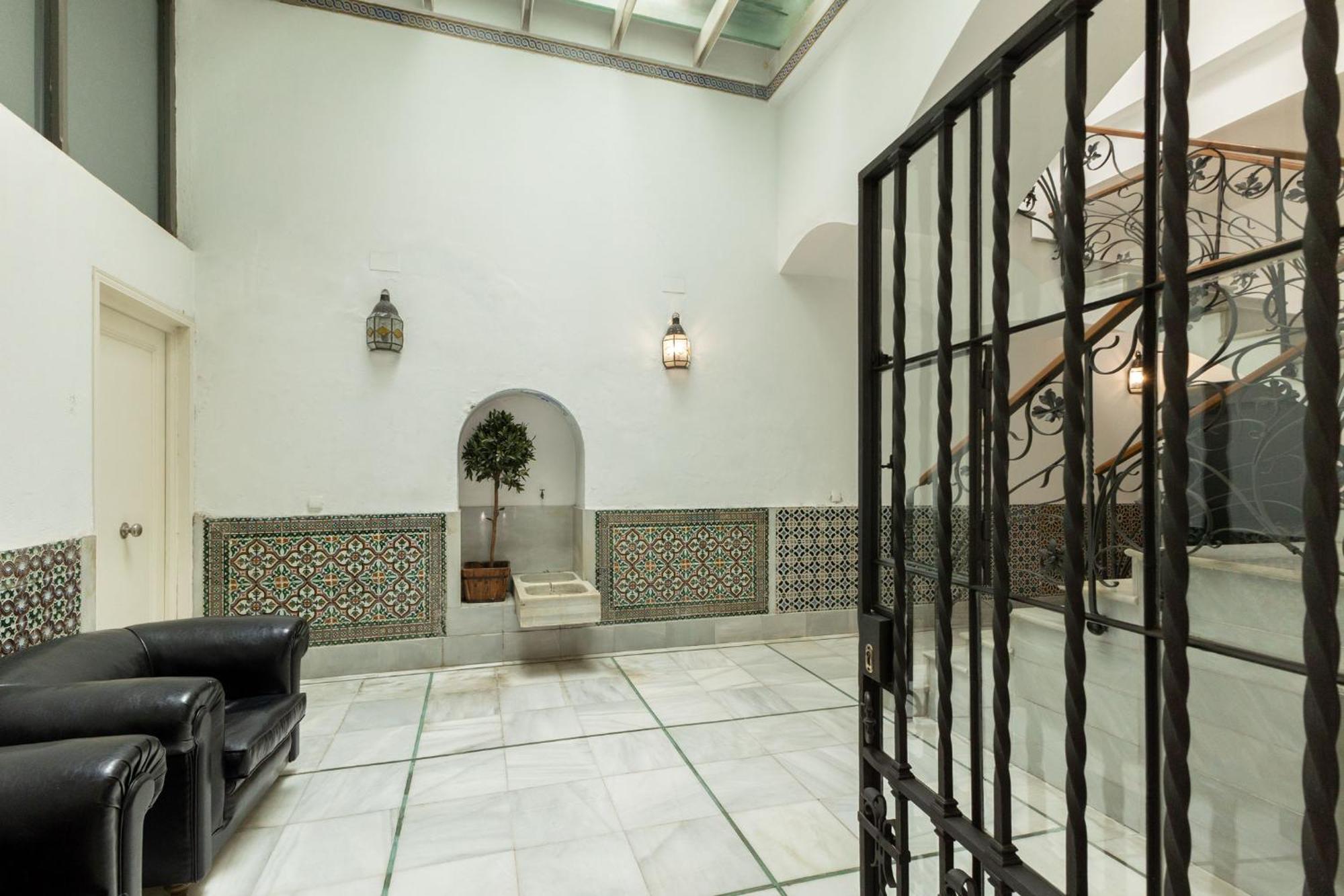 Charming 2 Bedroom Boutique Triplex Apartment With Private Terrace At Seville City Center By Ocityzen Exteriér fotografie